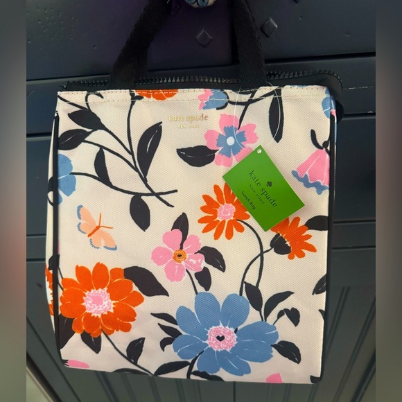 Kate Spade♠️Floral insulated lunch tote in this seasons coloring!FUN &FUNCTIONAL - Picture 1 of 10